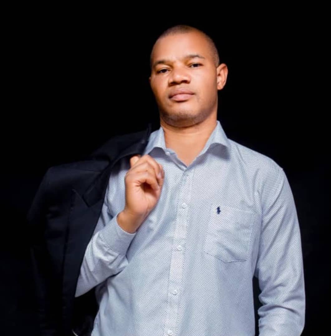 Collins Kolombeki ECK - Ndwileni Yahweh Mp3 Download